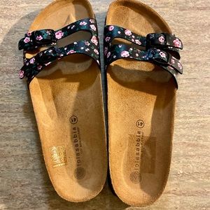 NWOB Eric Michael slip on sandals
